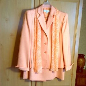 Le Suit 3-pc. Skirt Suit w/Scarf, Peach - Size 10